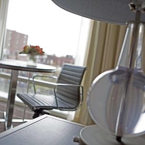 Premier Deluxe King Room